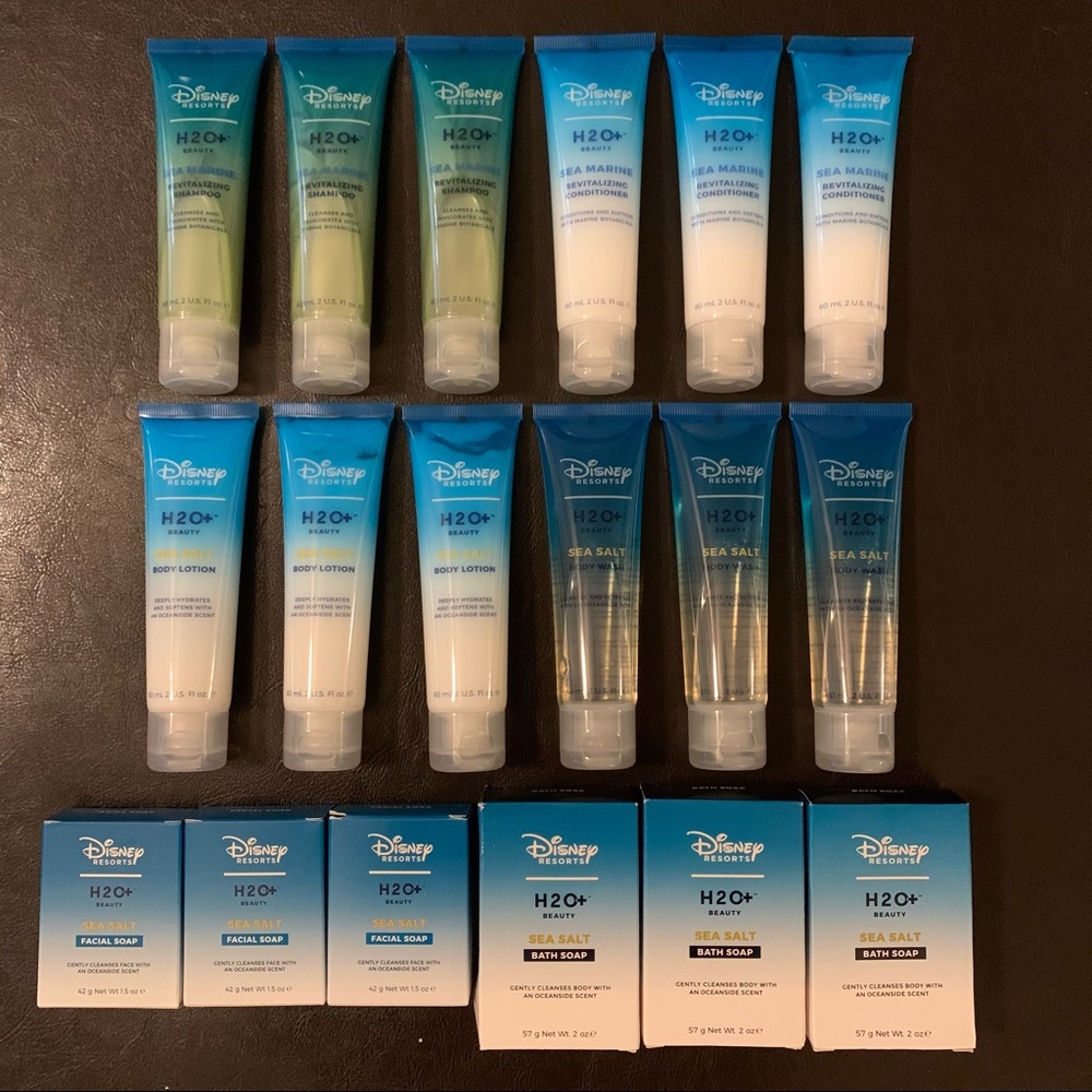 2021 Disney 18 pc H2O+ shampoo, soap lotion, body wash travel set, NEW!